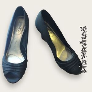 Coach and Four Peep Toe Heels Size 8